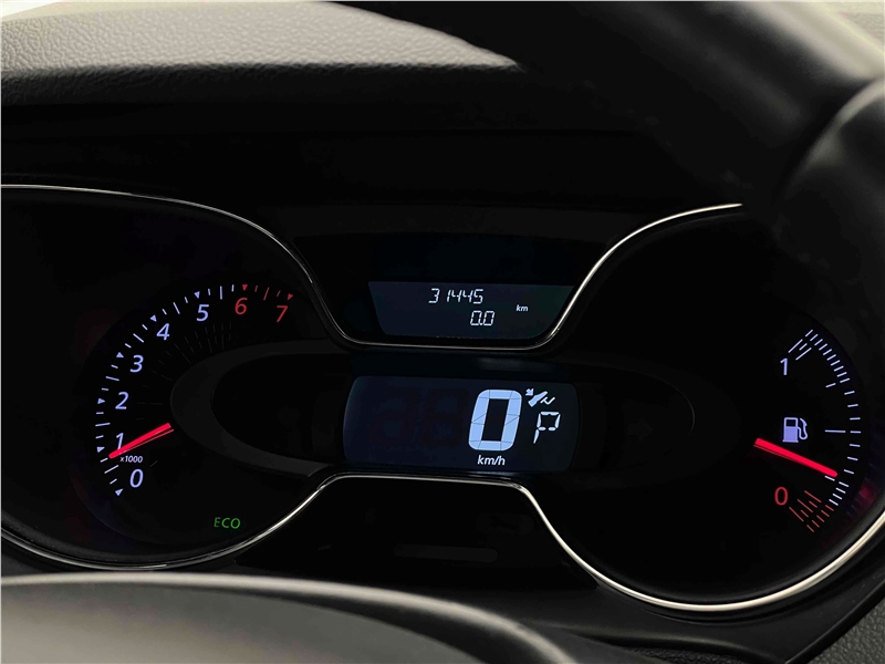Foto do veículo RENAULT CAPTUR 1.6 16V SCE FLEX LIFE X-TRONIC 2021 31.445 KM 80.900,00