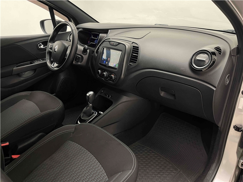 Foto do veículo RENAULT CAPTUR 1.6 16V SCE FLEX LIFE X-TRONIC 2021 31.445 KM 80.900,00