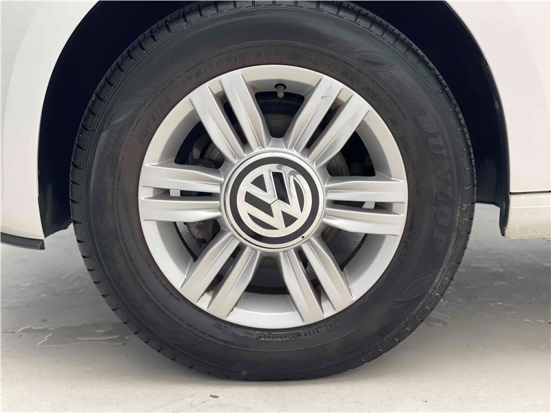 Foto do veículo VOLKSWAGEN UP 1.0 MPI MOVE UP 12V FLEX 4P MANUAL 2018 24.993 KM 55.900,00