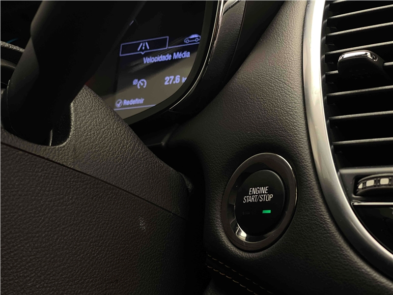 Foto do veículo CHEVROLET TRACKER 1.4 16V TURBO FLEX PREMIER AUTOMÁTICO 2019 29.463 KM 91.900,00