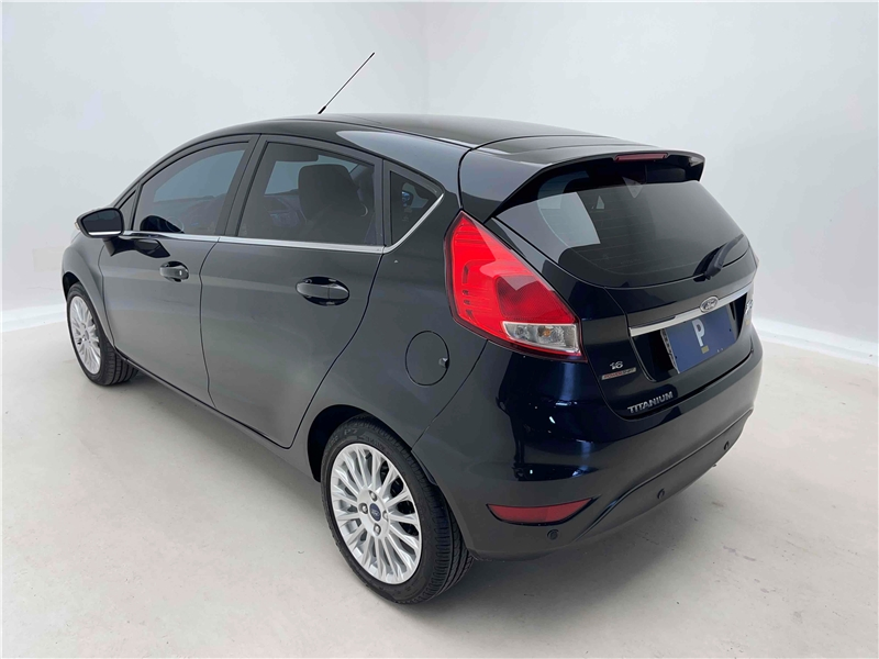 Foto do veículo FORD FIESTA 1.6 TITANIUM HATCH 16V FLEX 4P POWERSHIFT 2015 96.362 KM 46.900,00