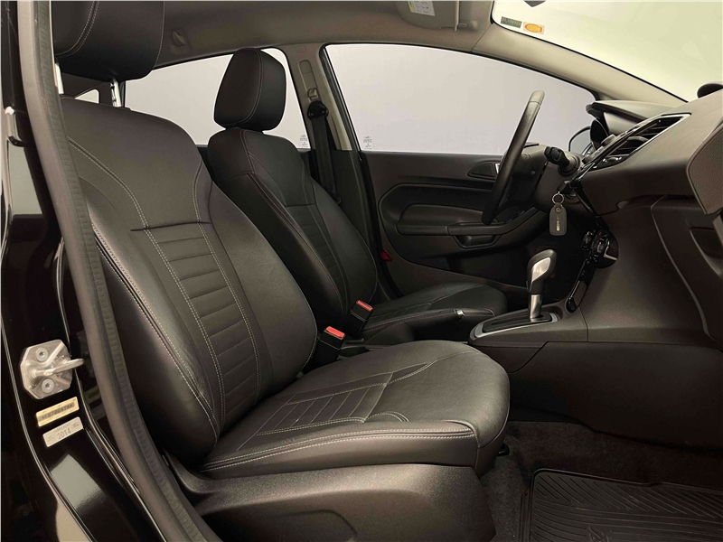 Foto do veículo FORD FIESTA 1.6 TITANIUM HATCH 16V FLEX 4P POWERSHIFT 2015 96.362 KM 46.900,00