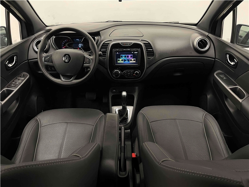 Foto do veículo RENAULT CAPTUR 1.6 16V SCE FLEX BOSE X-TRONIC 2020 29.909 KM 85.900,00