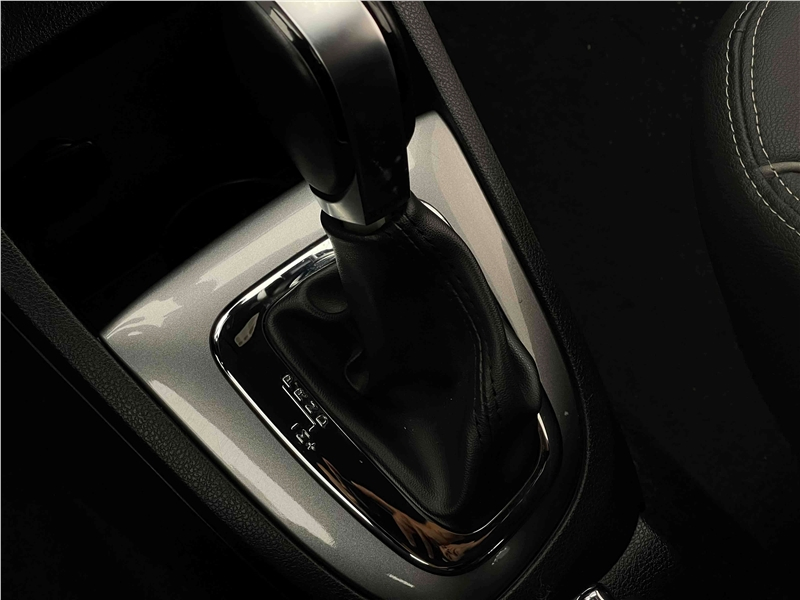 Foto do veículo RENAULT CAPTUR 1.6 16V SCE FLEX BOSE X-TRONIC 2020 29.909 KM 85.900,00