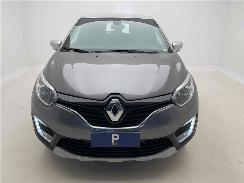 Foto do veículo RENAULT CAPTUR 1.6 16V SCE FLEX BOSE X-TRONIC 2020 29.909 KM 85.900,00