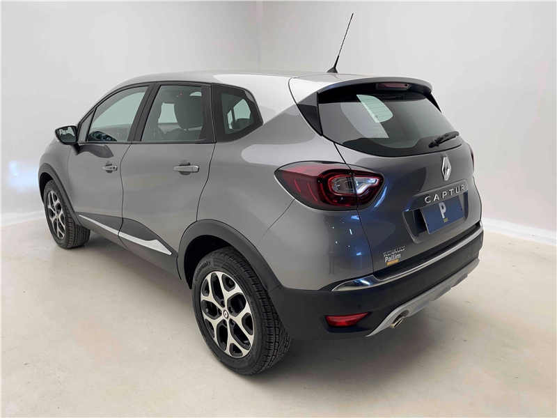 Foto do veículo RENAULT CAPTUR 1.6 16V SCE FLEX BOSE X-TRONIC 2020 29.909 KM 85.900,00