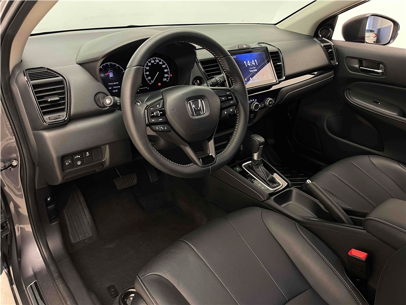 Foto do veículo HONDA CITY 1.5 I-VTEC FLEX HATCH TOURING CVT 2023 10.071 KM 117.900,00
