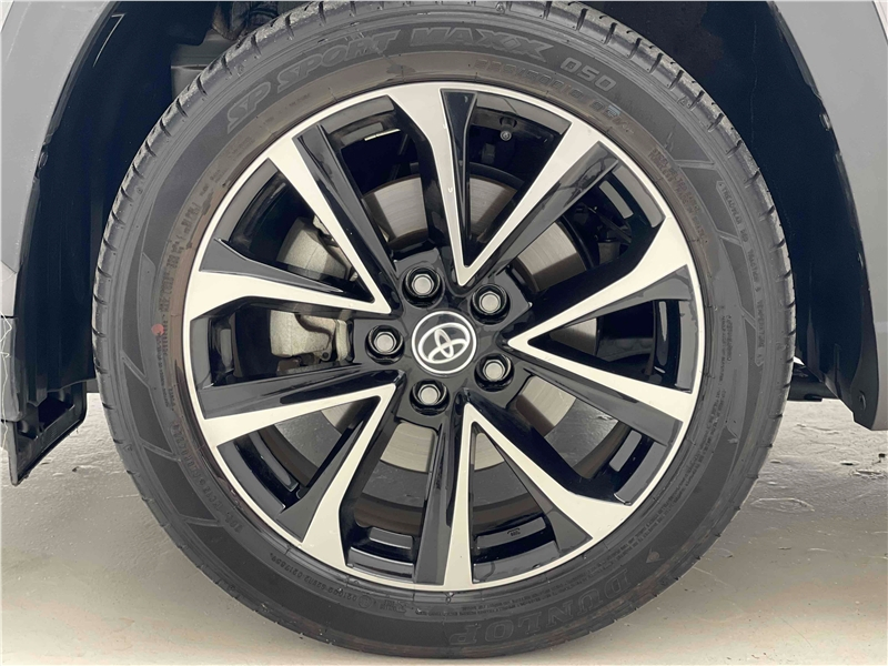 Foto do veículo TOYOTA COROLLA CROSS 1.8 VVT-I HYBRID FLEX XRX CVT 2023 11.969 KM 179.900,00