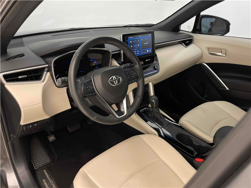 Foto do veículo TOYOTA COROLLA CROSS 1.8 VVT-I HYBRID FLEX XRX CVT 2023 11.969 KM 179.900,00