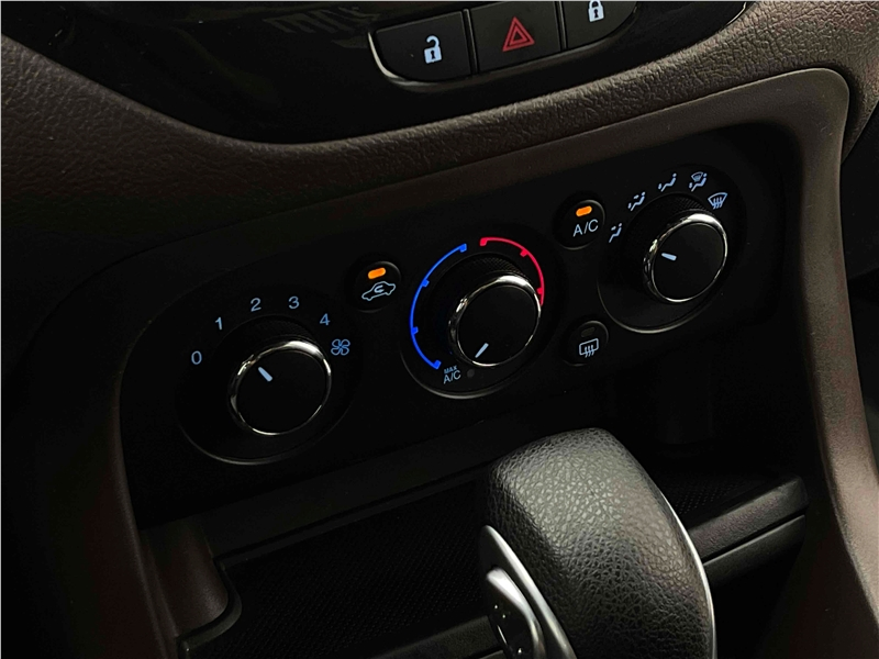 Foto do veículo FORD KA 1.5 TI-VCT FLEX FREESTYLE AUTOMÁTICO 2019 43.209 KM 58.900,00