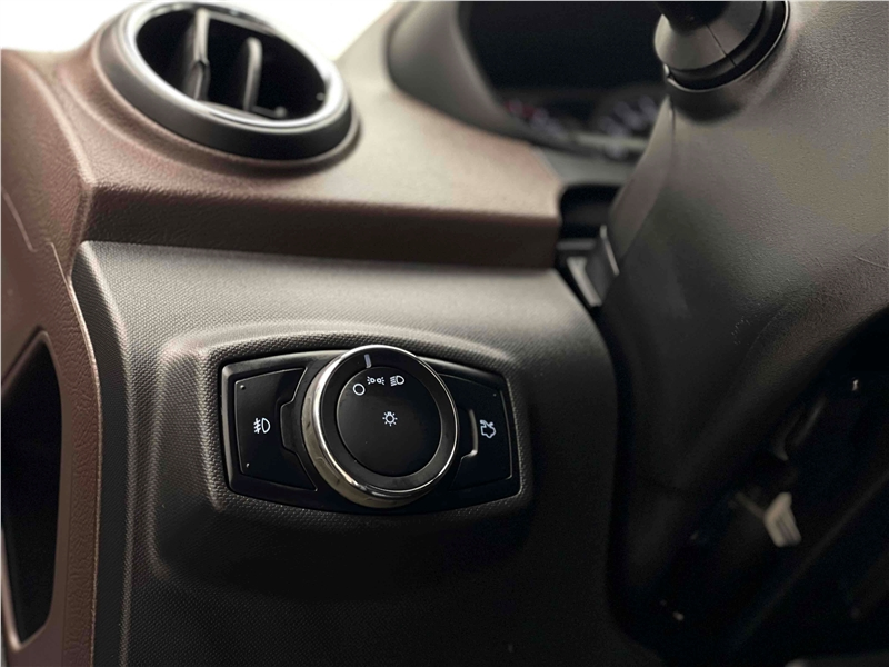 Foto do veículo FORD KA 1.5 TI-VCT FLEX FREESTYLE AUTOMÁTICO 2019 43.209 KM 58.900,00