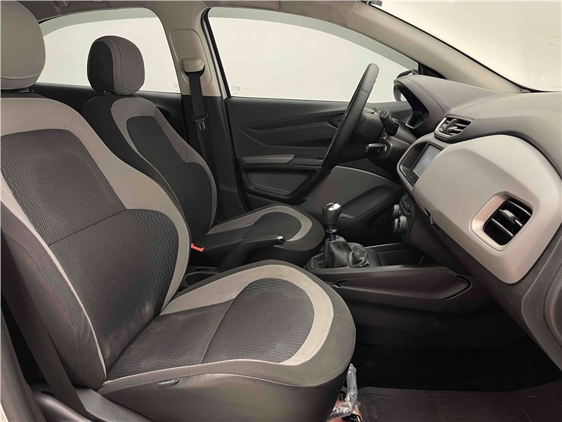 Foto do veículo CHEVROLET ONIX 1.0 MPFI LT 8V FLEX 4P MANUAL 2016 55.796 KM 45.900,00