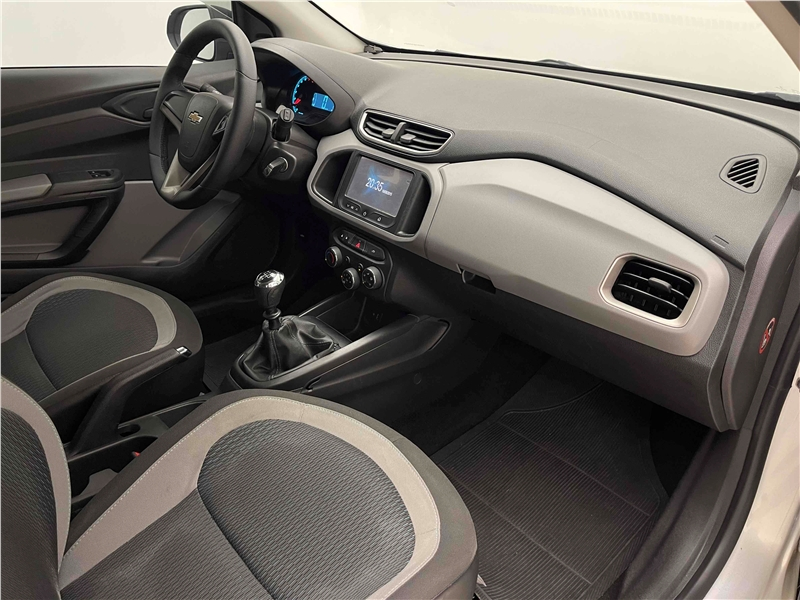 Foto do veículo CHEVROLET ONIX 1.0 MPFI LT 8V FLEX 4P MANUAL 2016 55.796 KM 45.900,00