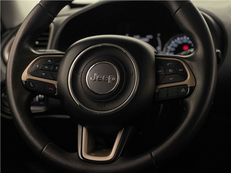 Foto do veículo JEEP RENEGADE 1.8 16V FLEX SPORT 4P MANUAL 2016 62.918 KM 64.900,00