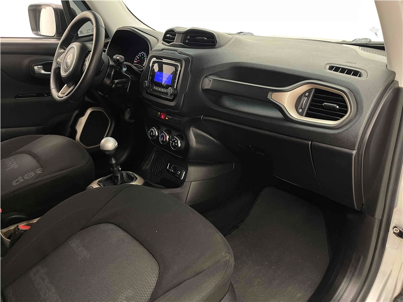 Foto do veículo JEEP RENEGADE 1.8 16V FLEX SPORT 4P MANUAL 2016 62.918 KM 64.900,00