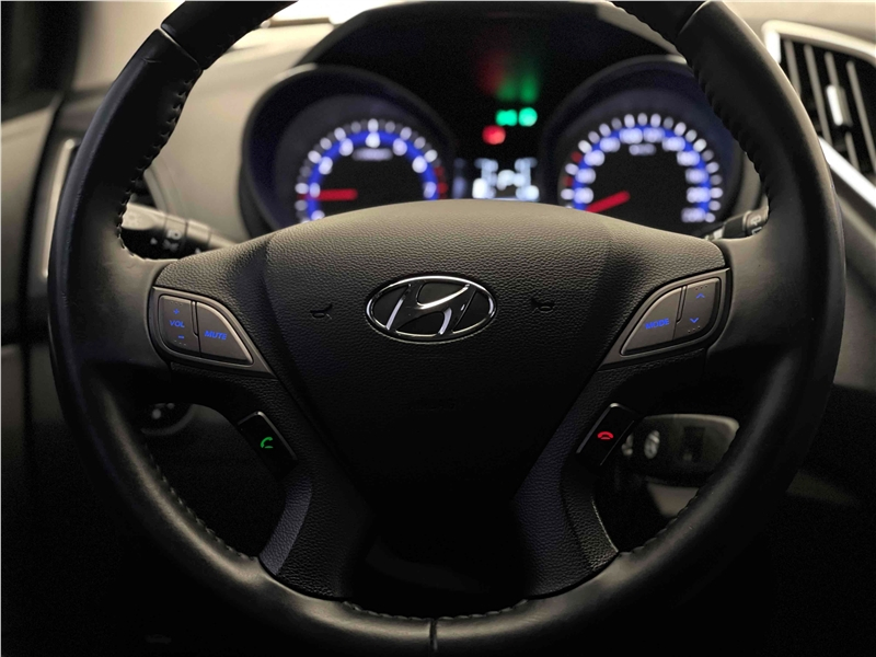 Foto do veículo HYUNDAI HB20 1.6 PREMIUM 16V FLEX 4P AUTOMÁTICO 2017 72.571 KM 61.900,00