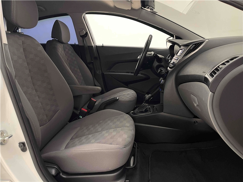 Foto do veículo HYUNDAI HB20 1.6 PREMIUM 16V FLEX 4P AUTOMÁTICO 2017 72.571 KM 61.900,00