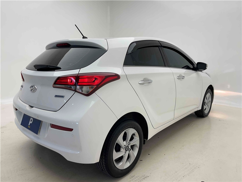 Foto do veículo HYUNDAI HB20 1.6 PREMIUM 16V FLEX 4P AUTOMÁTICO 2017 72.571 KM 61.900,00