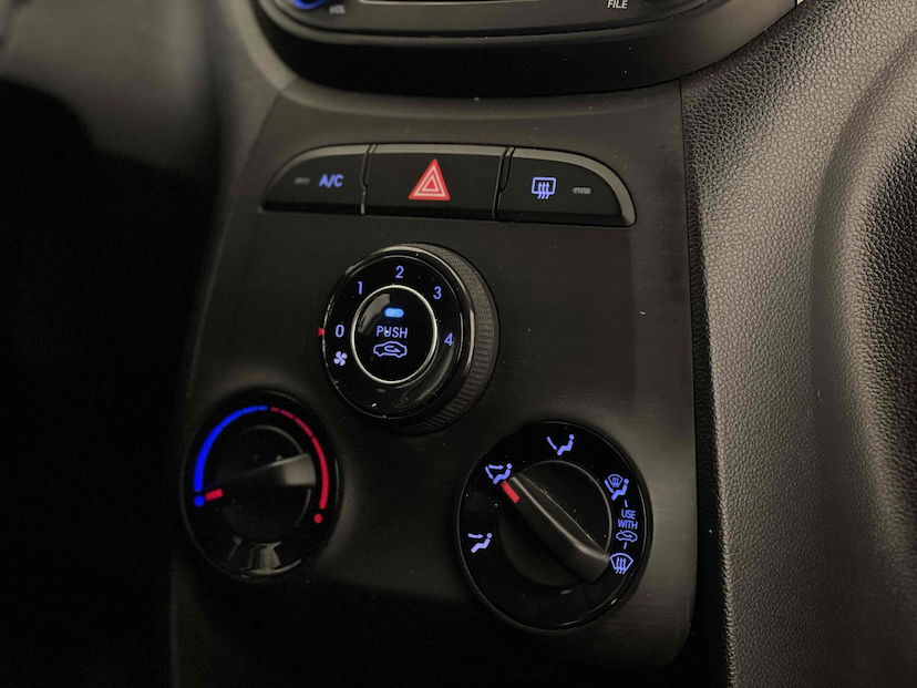 Foto do veículo HYUNDAI HB20 1.0 COMFORT 12V FLEX 4P MANUAL 2019 53.950 KM 53.900,00