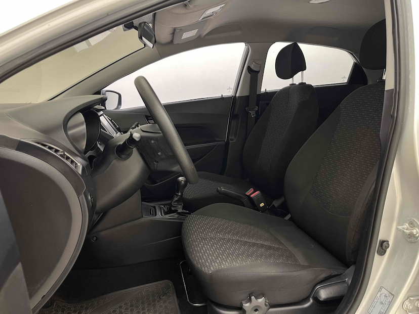 Foto do veículo HYUNDAI HB20 1.0 COMFORT 12V FLEX 4P MANUAL 2019 53.950 KM 53.900,00