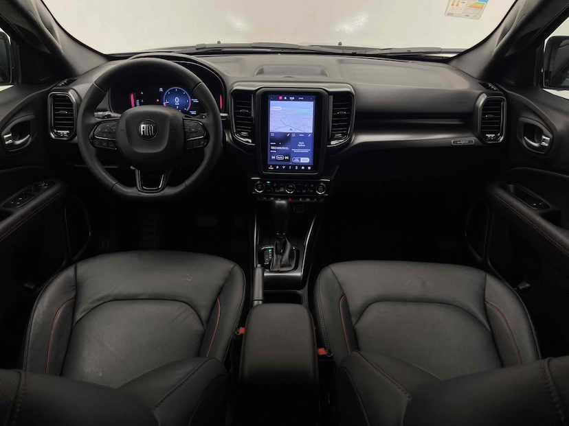 Foto do veículo FIAT TORO 2.0 16V TURBO DIESEL ULTRA 4WD AT9 2022 42.768 KM 157.900,00