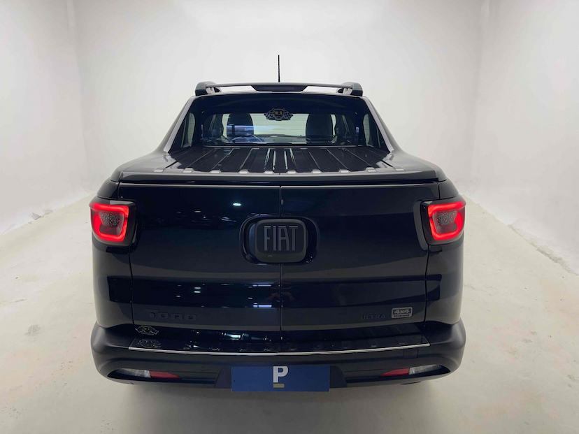 Foto do veículo FIAT TORO 2.0 16V TURBO DIESEL ULTRA 4WD AT9 2022 42.768 KM 157.900,00