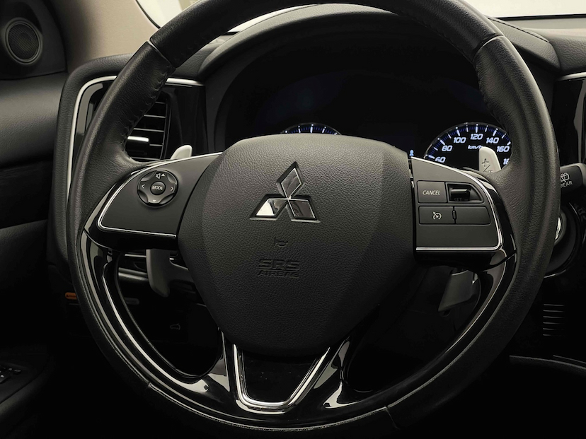 Foto do veículo MITSUBISHI OUTLANDER 2.0 COMFORT 16V GASOLINA 4P AUTOMÁTICO 2018 29.418 KM 118.900,00