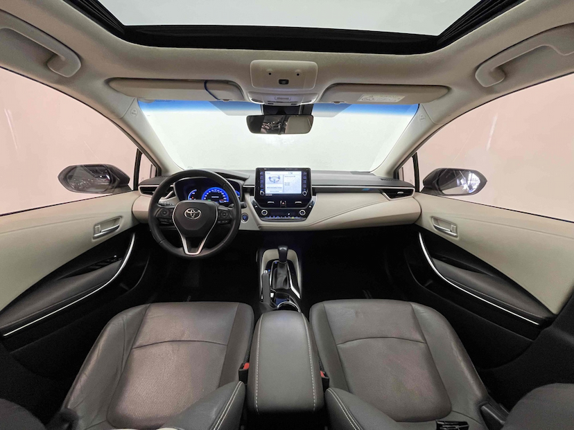 Foto do veículo TOYOTA COROLLA 1.8 VVT-I HYBRID FLEX ALTIS PREMIUM CVT 2022 48.049 KM 147.900,00