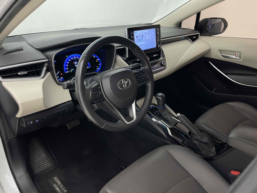 Foto do veículo TOYOTA COROLLA 1.8 VVT-I HYBRID FLEX ALTIS PREMIUM CVT 2022 48.049 KM 147.900,00