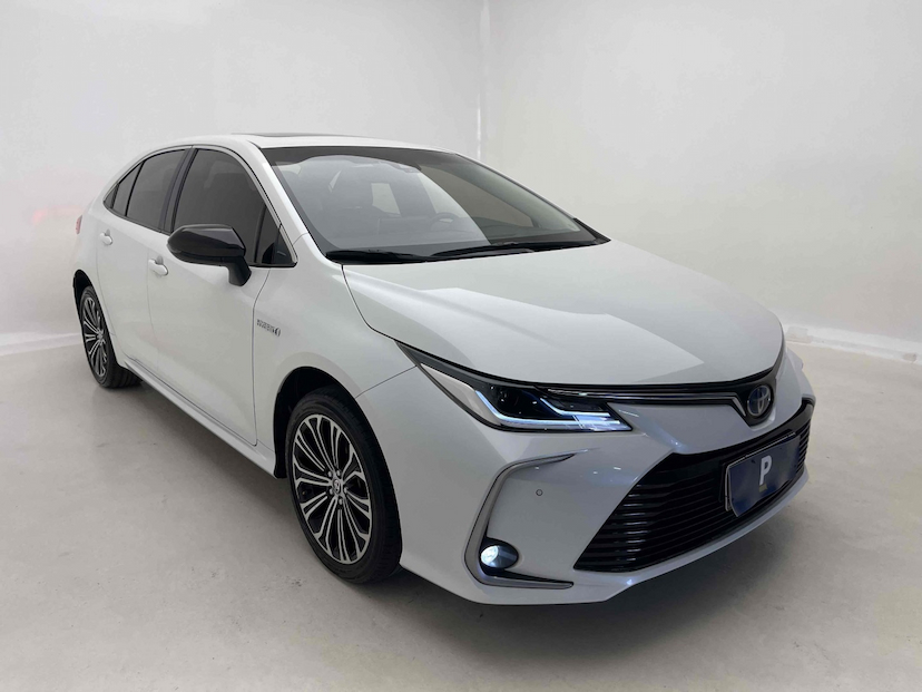 Foto do veículo TOYOTA COROLLA 1.8 VVT-I HYBRID FLEX ALTIS PREMIUM CVT 2022 48.049 KM 147.900,00