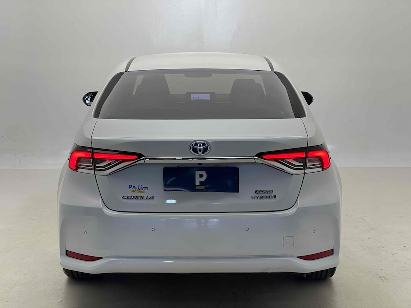 Foto do veículo TOYOTA COROLLA 1.8 VVT-I HYBRID FLEX ALTIS PREMIUM CVT 2022 48.049 KM 147.900,00