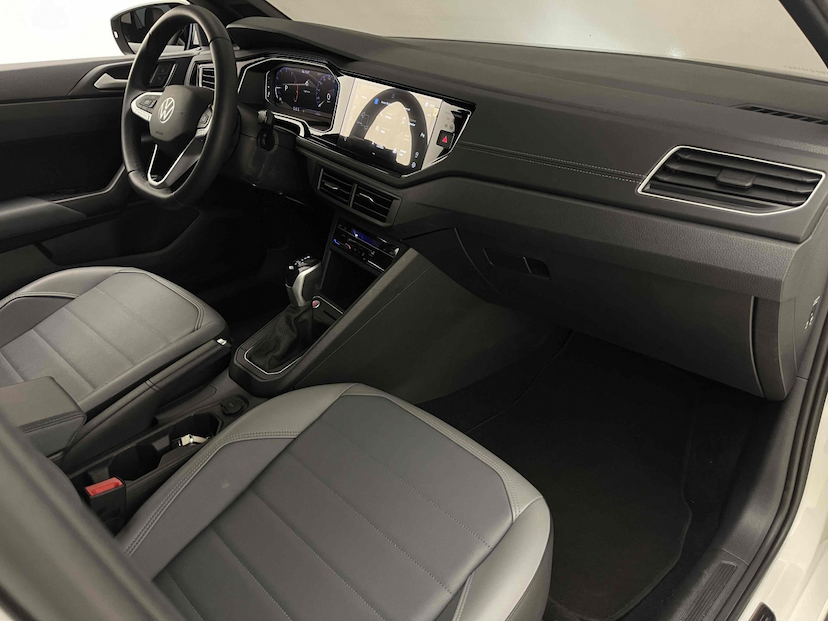 Foto do veículo VOLKSWAGEN NIVUS 1.0 200 TSI TOTAL FLEX HIGHLINE AUTOMÁTICO 2024 5.362 KM 129.900,00
