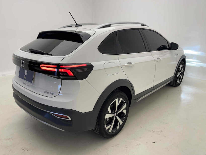 Foto do veículo VOLKSWAGEN NIVUS 1.0 200 TSI TOTAL FLEX HIGHLINE AUTOMÁTICO 2024 5.362 KM 129.900,00