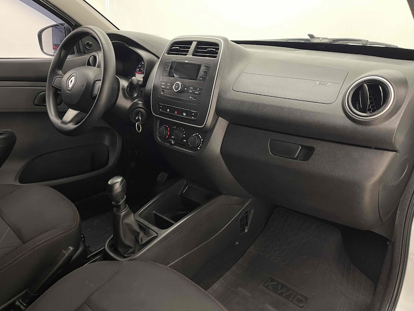 Foto do veículo RENAULT KWID 1.0 12V SCE FLEX ZEN MANUAL 2021 39.587 KM 44.900,00