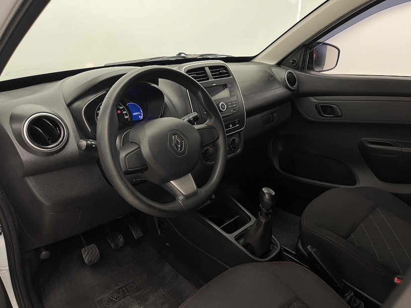 Foto do veículo RENAULT KWID 1.0 12V SCE FLEX ZEN MANUAL 2021 39.587 KM 44.900,00