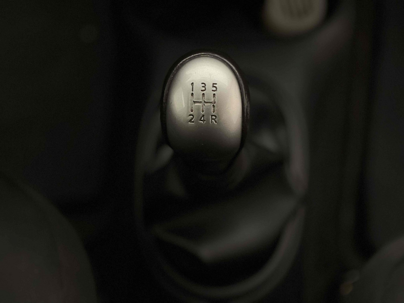 Foto do veículo NISSAN MARCH 1.0 S 12V FLEX 4P MANUAL 2017 53.348 KM 41.900,00