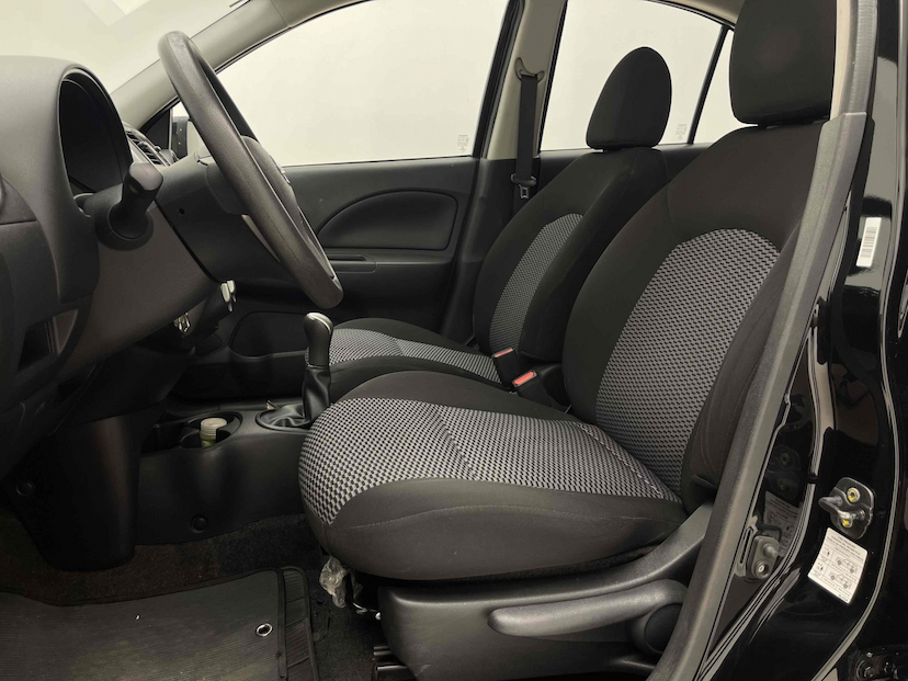 Foto do veículo NISSAN MARCH 1.0 S 12V FLEX 4P MANUAL 2017 53.348 KM 41.900,00