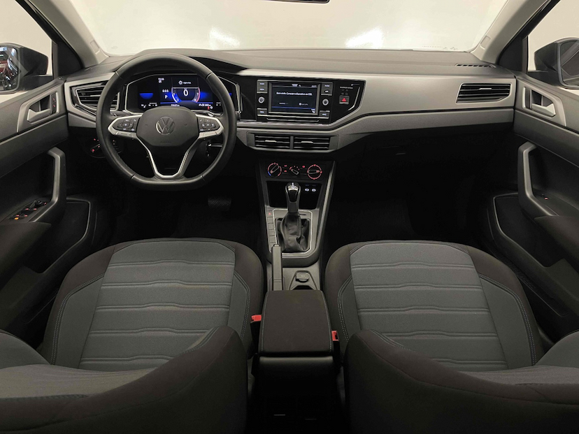 Foto do veículo VOLKSWAGEN NIVUS 1.0 200 TSI TOTAL FLEX COMFORTLINE AUTOMÁTICO 2023 34.420 KM 100.900,00