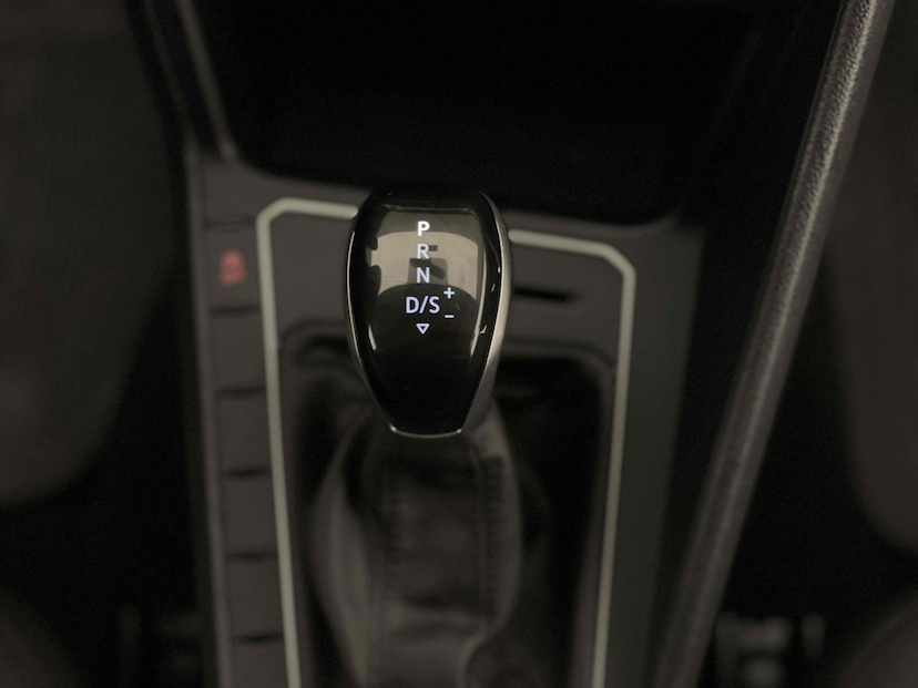 Foto do veículo VOLKSWAGEN NIVUS 1.0 200 TSI TOTAL FLEX COMFORTLINE AUTOMÁTICO 2023 34.420 KM 100.900,00