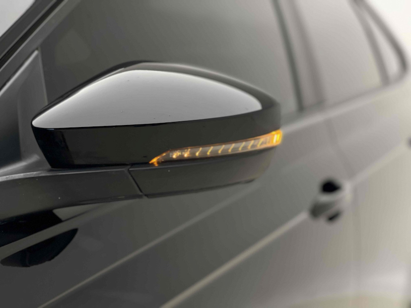 Foto do veículo VOLKSWAGEN NIVUS 1.0 200 TSI TOTAL FLEX COMFORTLINE AUTOMÁTICO 2023 34.420 KM 100.900,00