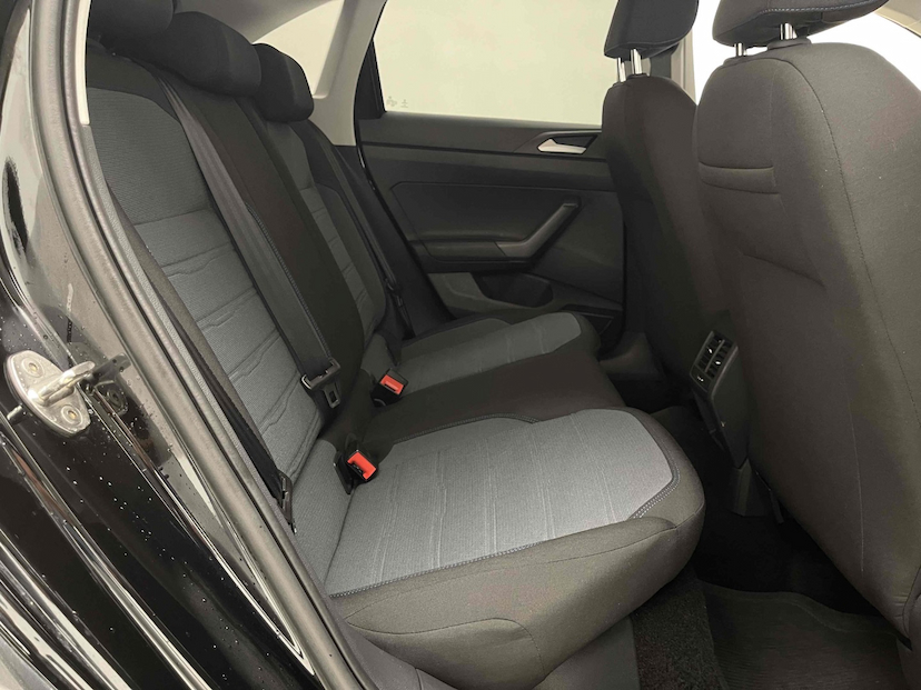 Foto do veículo VOLKSWAGEN NIVUS 1.0 200 TSI TOTAL FLEX COMFORTLINE AUTOMÁTICO 2023 34.420 KM 100.900,00