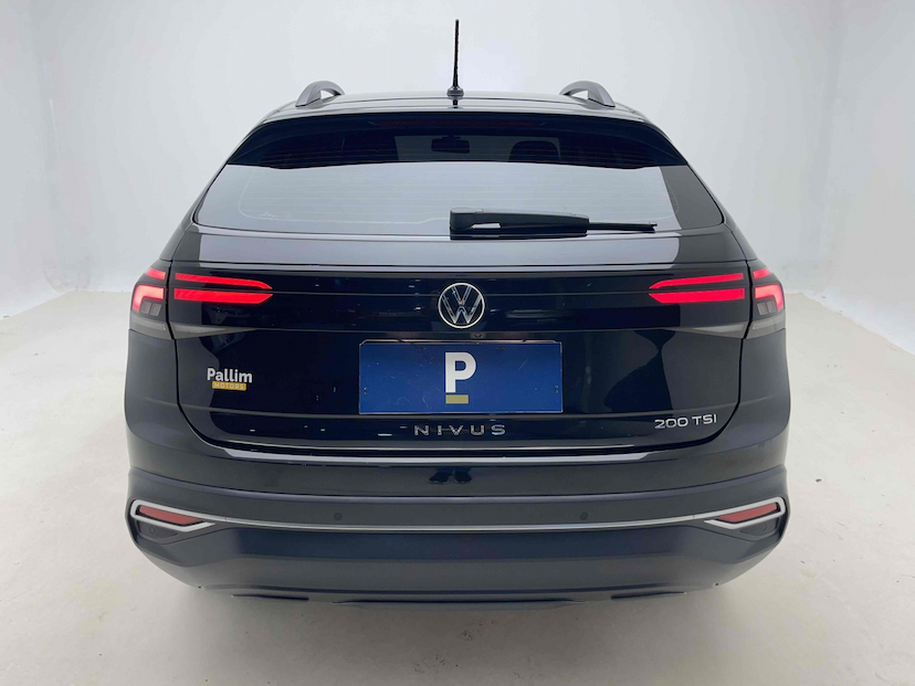 Foto do veículo VOLKSWAGEN NIVUS 1.0 200 TSI TOTAL FLEX COMFORTLINE AUTOMÁTICO 2023 34.420 KM 100.900,00