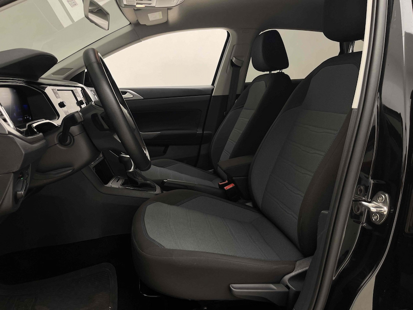 Foto do veículo VOLKSWAGEN NIVUS 1.0 200 TSI TOTAL FLEX COMFORTLINE AUTOMÁTICO 2023 34.420 KM 100.900,00