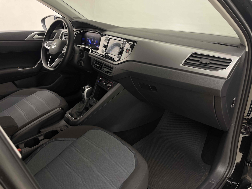 Foto do veículo VOLKSWAGEN NIVUS 1.0 200 TSI TOTAL FLEX COMFORTLINE AUTOMÁTICO 2023 34.420 KM 100.900,00