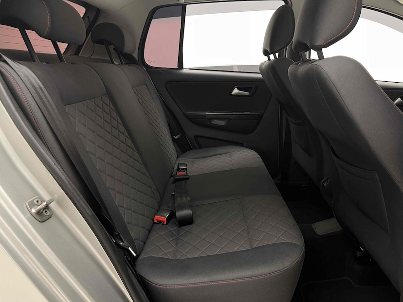 Foto do veículo VOLKSWAGEN FOX 1.6 MSI HIGHLINE 16V FLEX 4P MANUAL 2017 43.754 KM 54.900,00