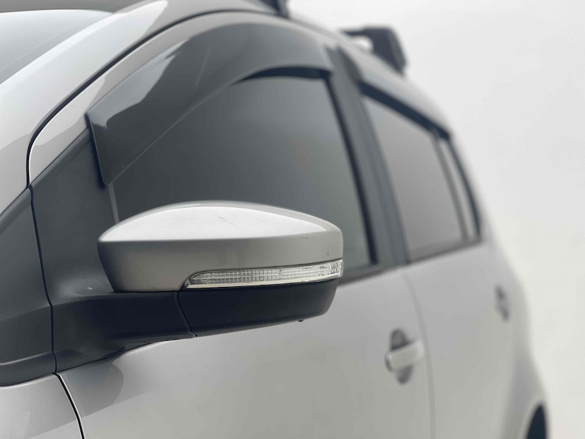 Foto do veículo VOLKSWAGEN FOX 1.6 MSI HIGHLINE 16V FLEX 4P MANUAL 2017 43.754 KM 54.900,00