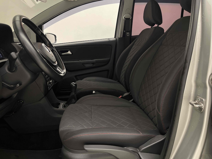Foto do veículo VOLKSWAGEN FOX 1.6 MSI HIGHLINE 16V FLEX 4P MANUAL 2017 43.754 KM 54.900,00