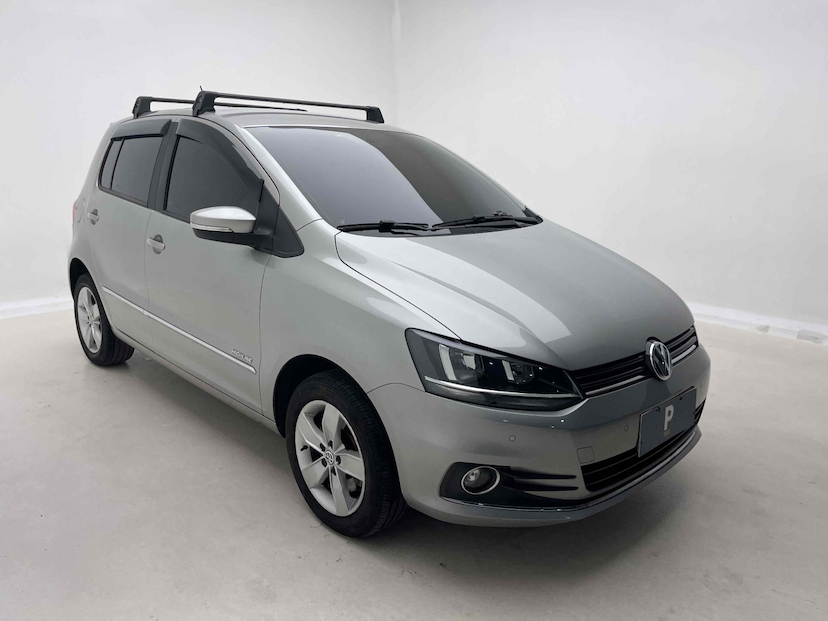 Foto do veículo VOLKSWAGEN FOX 1.6 MSI HIGHLINE 16V FLEX 4P MANUAL 2017 43.754 KM 54.900,00