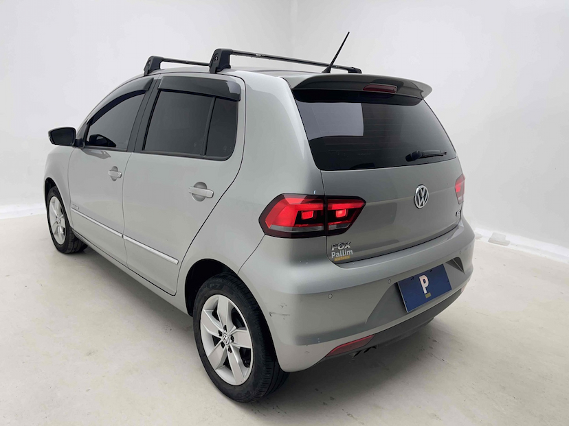 Foto do veículo VOLKSWAGEN FOX 1.6 MSI HIGHLINE 16V FLEX 4P MANUAL 2017 43.754 KM 54.900,00