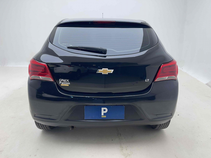 Foto do veículo CHEVROLET ONIX 1.0 MPFI LT 8V FLEX 4P MANUAL 2019 65.013 KM 54.900,00
